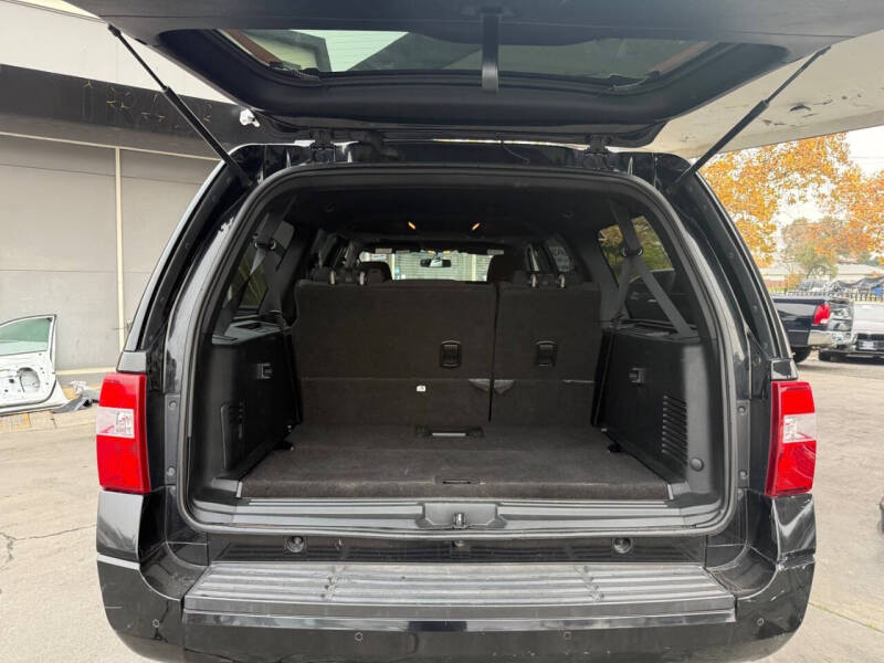 2017 Ford Expedition EL XLT