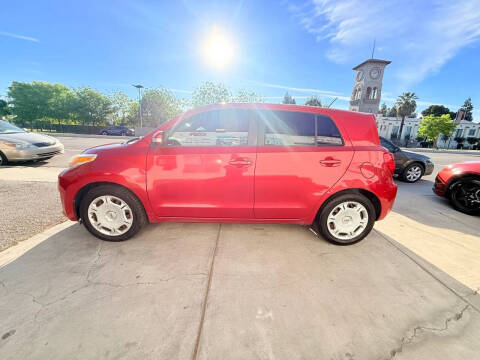 2010 Scion xD