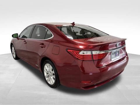 2013 Lexus ES 300h