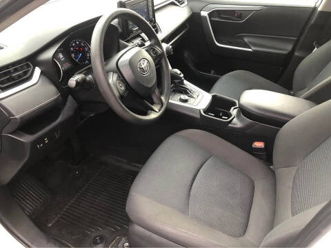 2022 Toyota RAV4 Hybrid LE