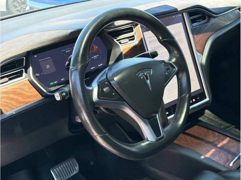 2017 Tesla Model X