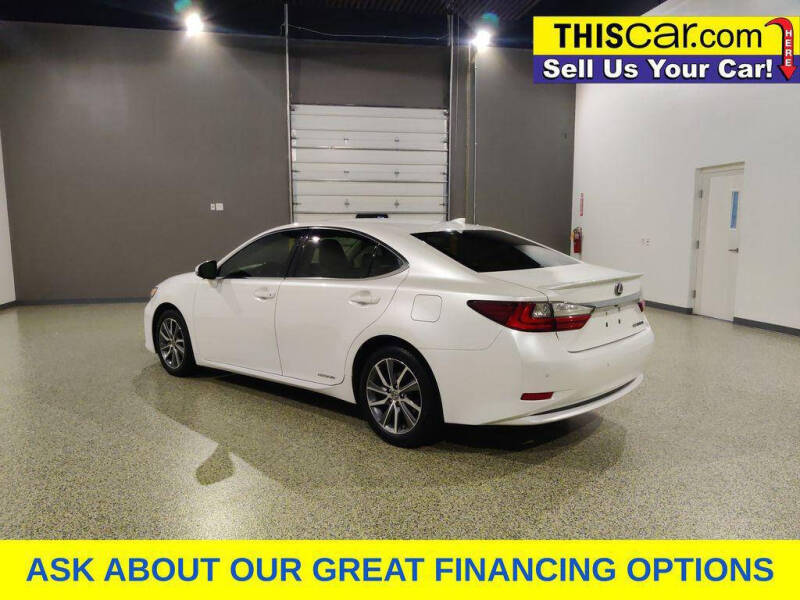 2017 Lexus ES 300h