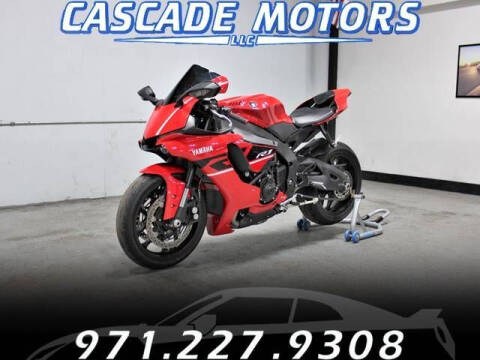 2019 Yamaha YZF-R1