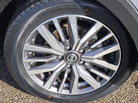 2021 Nissan Kicks SR