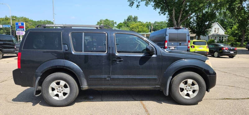 2006 Nissan Pathfinder SE