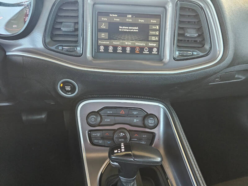 2022 Dodge Challenger SXT