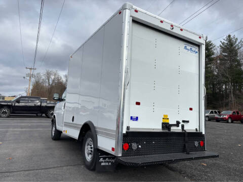 2025 Chevrolet Express 3500