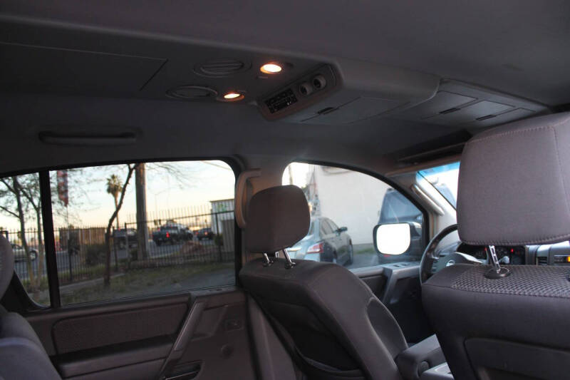 2007 Nissan Armada SE