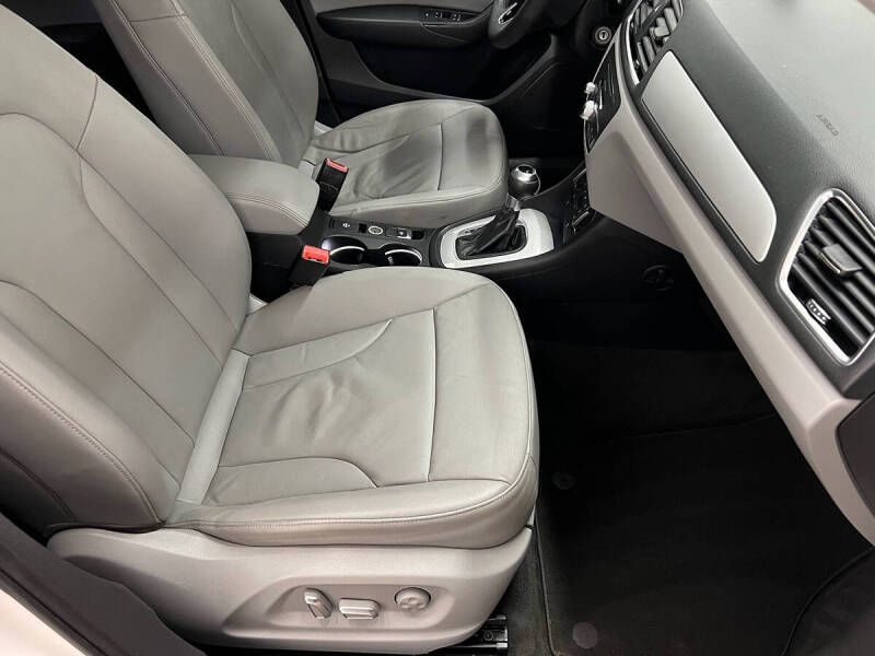 2017 Audi Q3 2.0T Premium