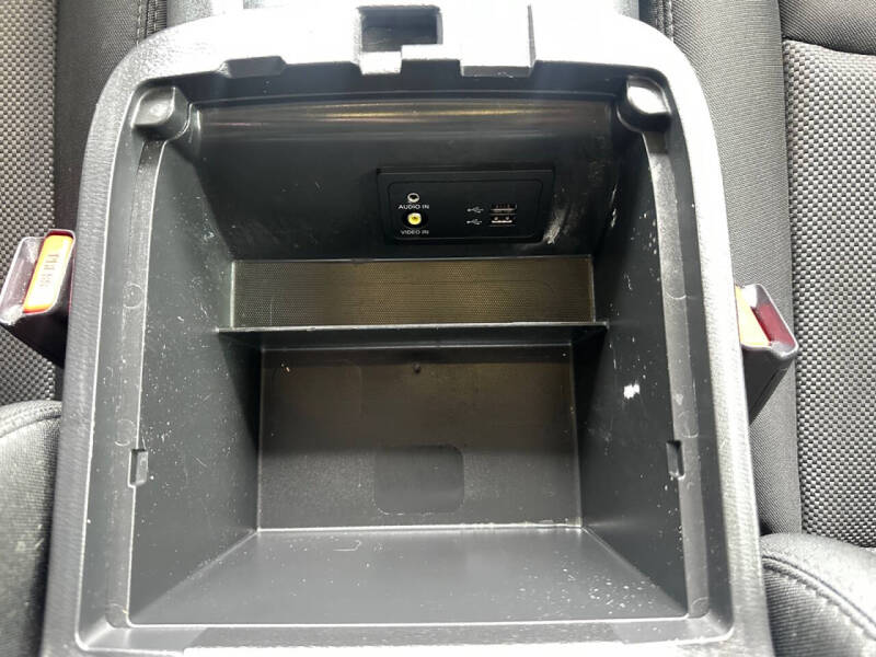 2020 Nissan Pathfinder S