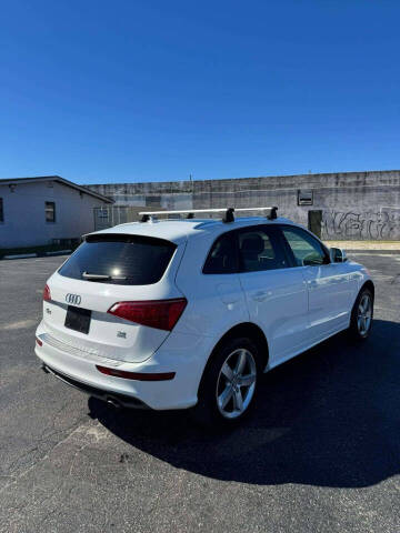2011 Audi Q5 3.2 quattro Prestige