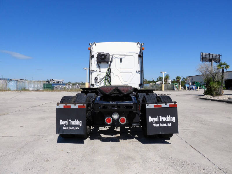 2019 Freightliner Cascadia