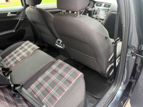 2018 Volkswagen Golf GTI S