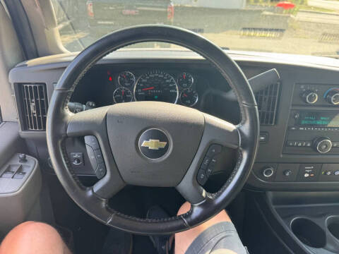 2021 Chevrolet Express 2500