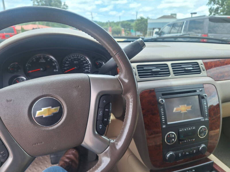 2012 Chevrolet Suburban LTZ