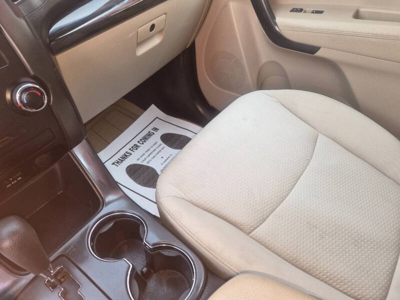 2012 Kia Sorento LX