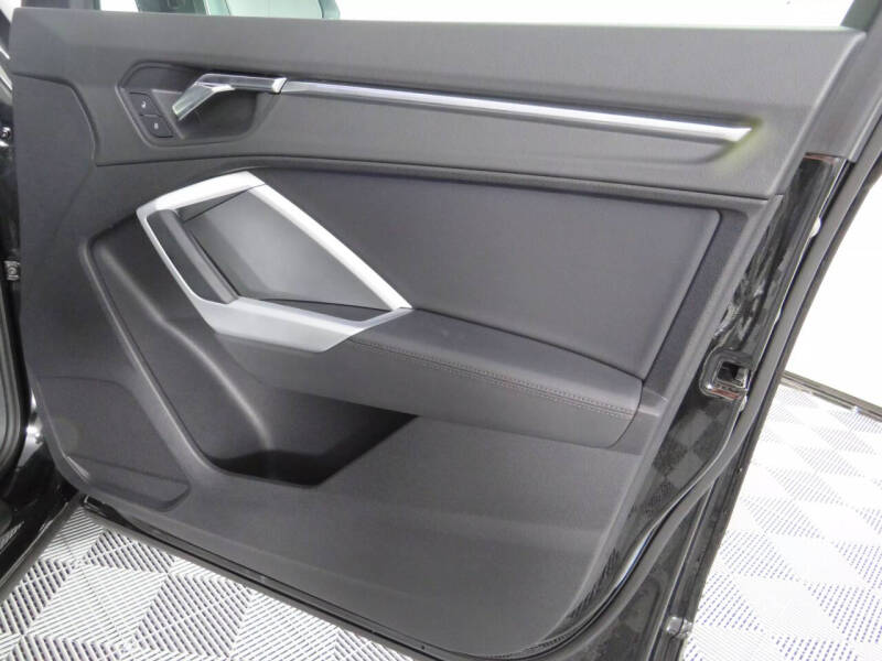 2021 Audi Q3 quattro S line Prem Plus 45 TFSI