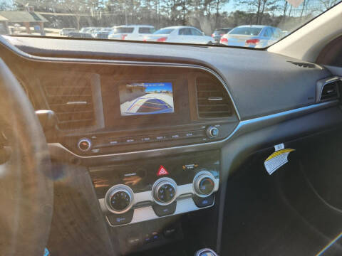 2019 Hyundai Elantra SE