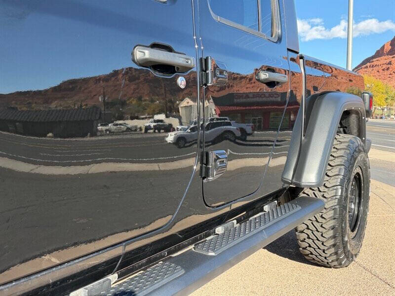 2022 Jeep Gladiator Mojave