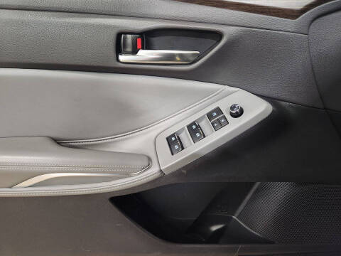 2021 Toyota Avalon Hybrid XLE