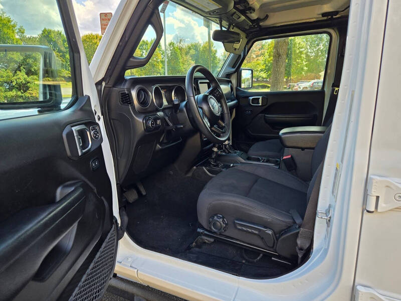 2023 Jeep Gladiator Sport S