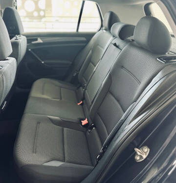 2017 Volkswagen e-Golf SE