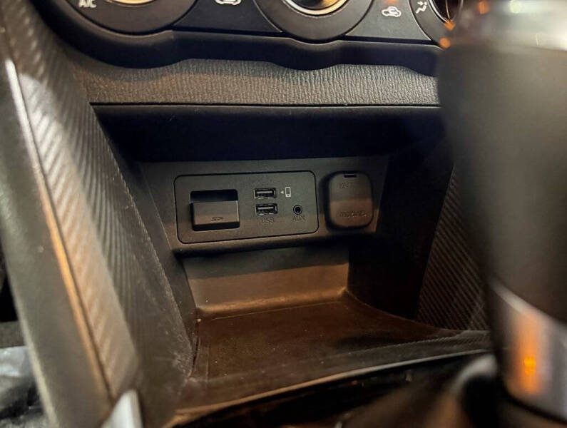 2020 Toyota Yaris LE