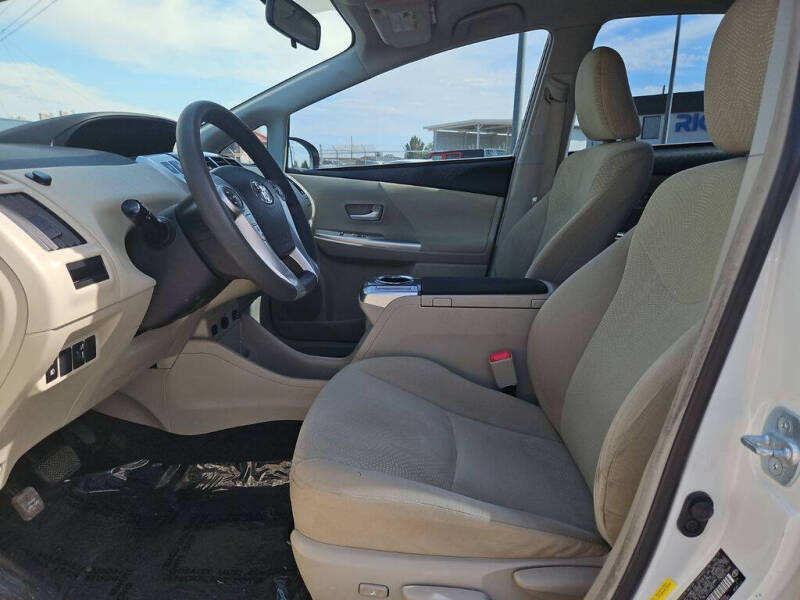 2014 Toyota Prius v Three