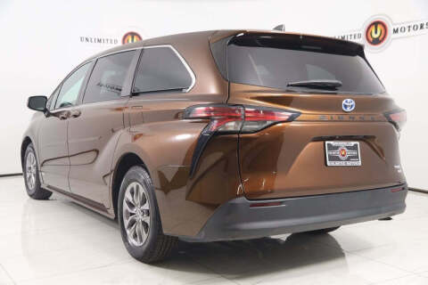 2021 Toyota Sienna LE 8-Passenger