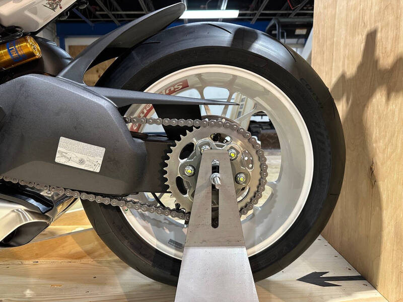 2025 Ducati Streetfighter V4 Supreme