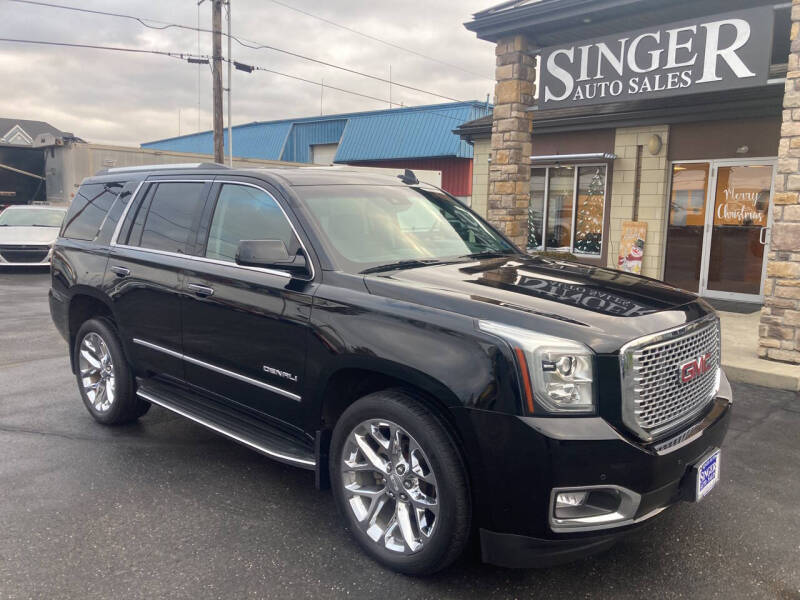 2016 GMC Yukon Denali photo 2