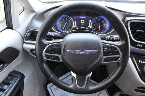 2019 Chrysler Pacifica Touring L Plus