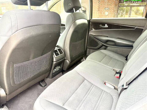 2017 Kia Sorento LX