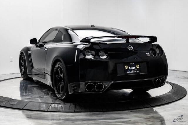 2013 Nissan GT-R Premium