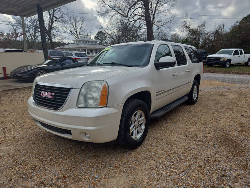 2011 GMC Yukon XL SLT's photo