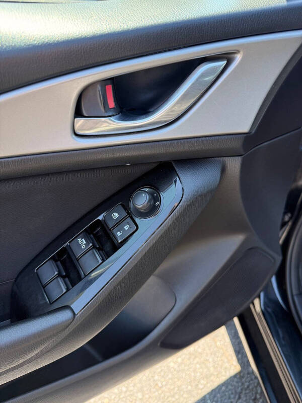2017 Mazda MAZDA3 Sport