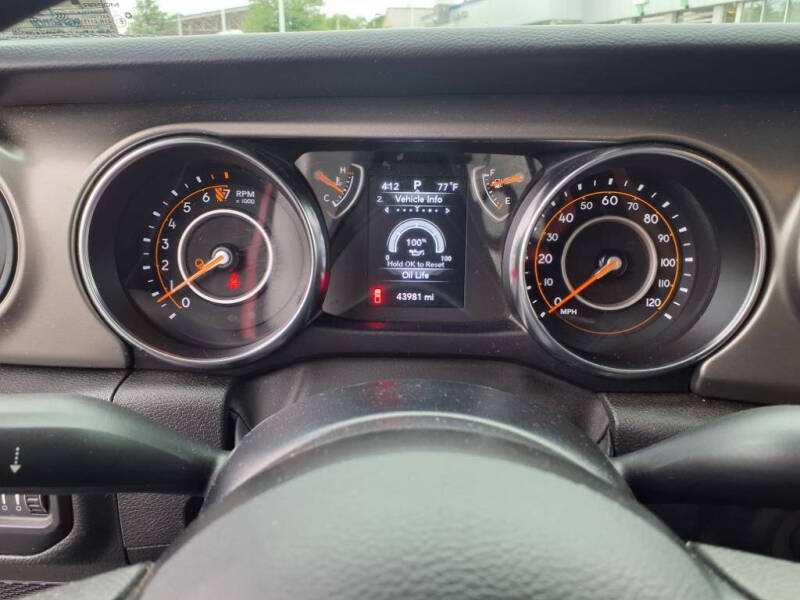 2022 Jeep Gladiator Sport