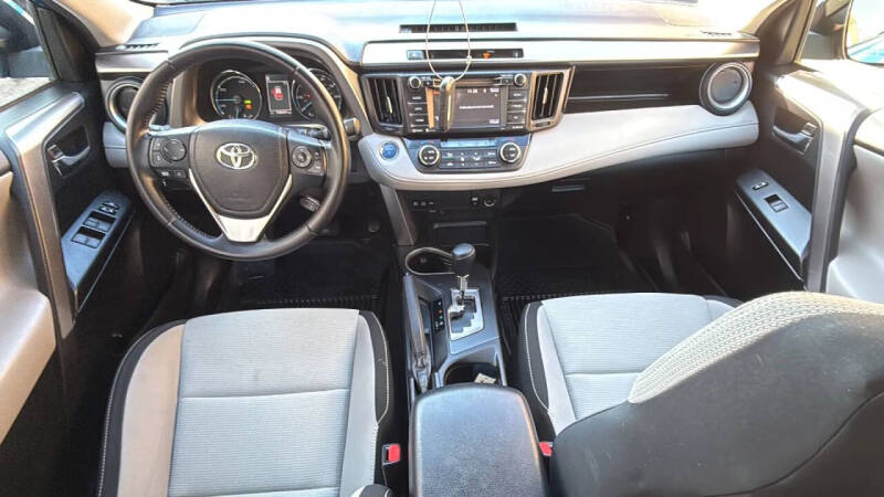 2016 Toyota RAV4 Hybrid XLE