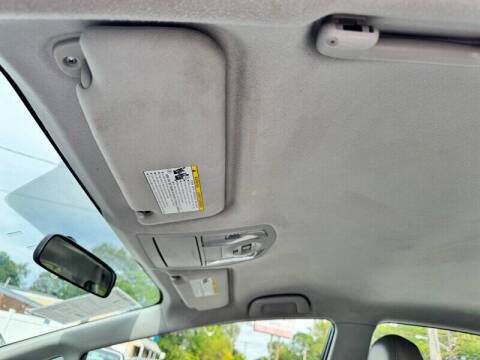 2014 Toyota Prius v Two