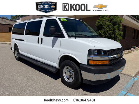 2025 Chevrolet Express LT 3500