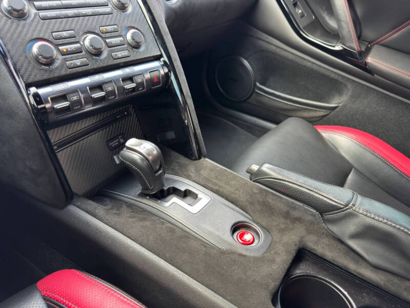 2016 Nissan GT-R Premium