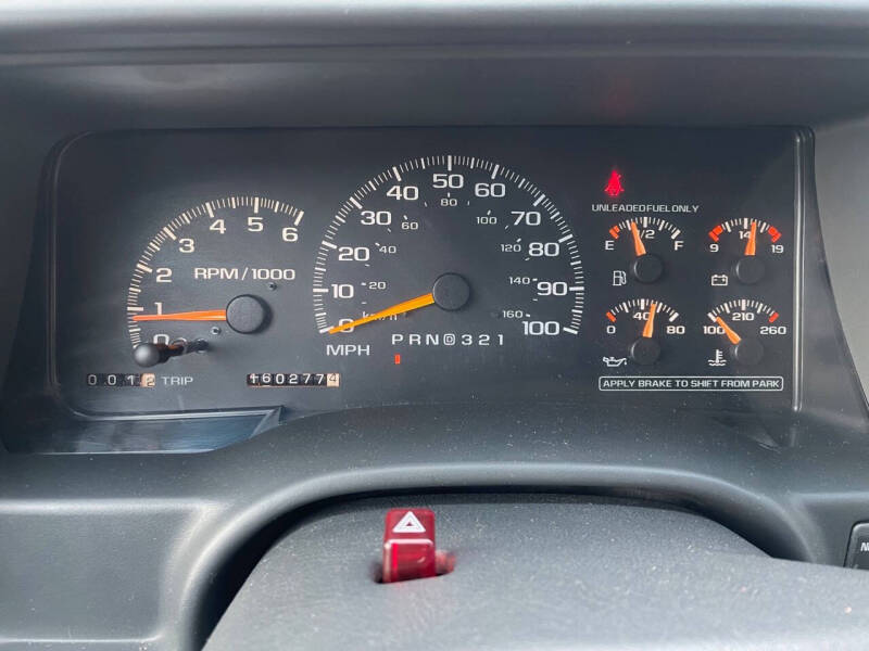 1999 Chevrolet Suburban K1500 LS