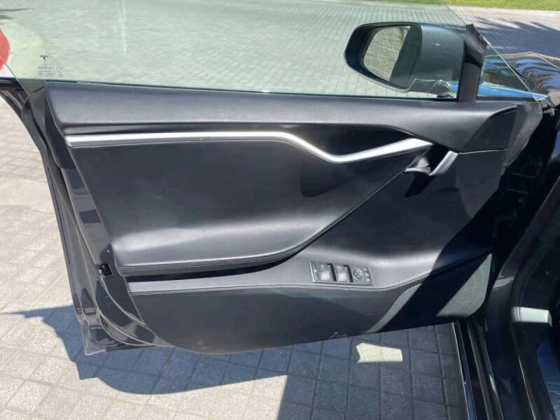2020 Tesla Model S Long Range Plus
