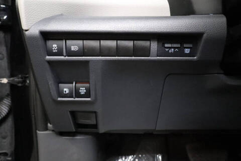 2021 Toyota Sienna LE 8-Passenger