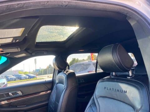 2017 Ford Explorer Platinum