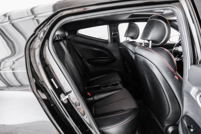 2020 Hyundai Veloster