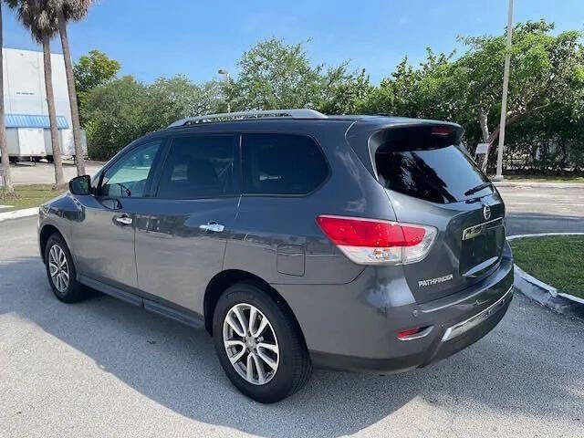 2013 Nissan Pathfinder SV