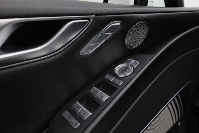 2023 Genesis Electrified G80