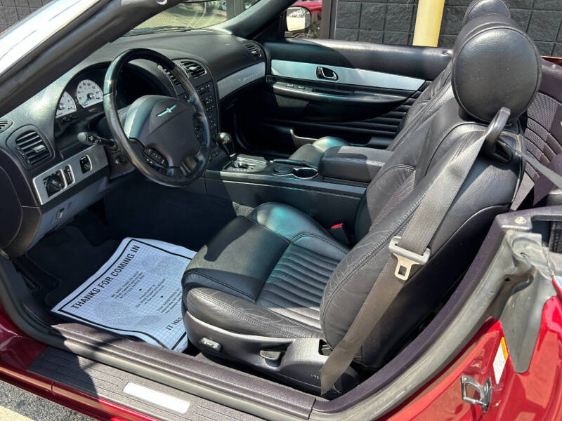 2004 Ford Thunderbird Deluxe
