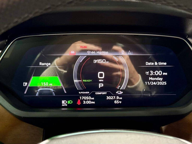 2023 Audi e-tron GT quattro Premium Plus